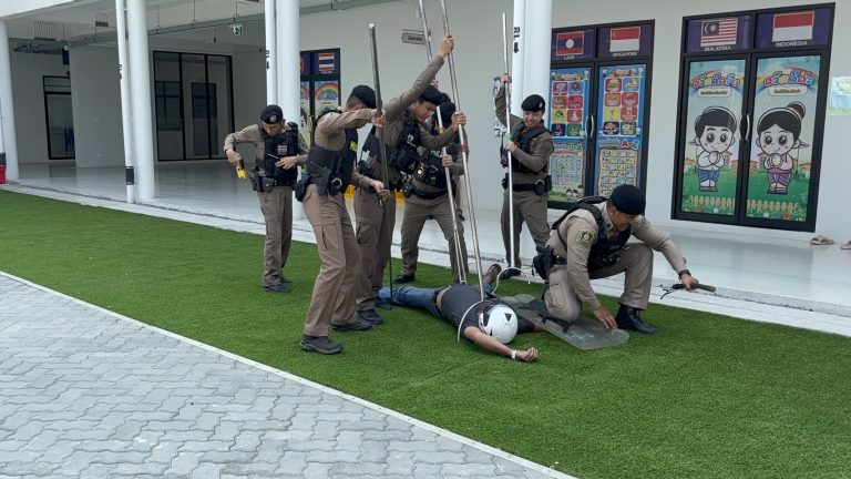 ซ้อมแผนเผชิญเหตุ Active shooter หนีซ่อนสู้